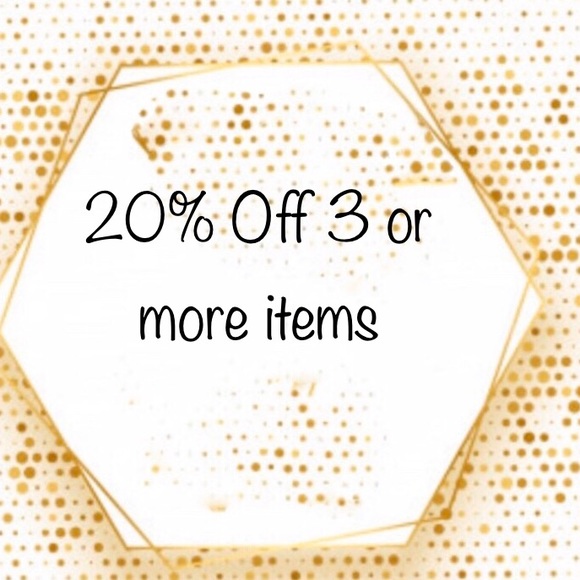 ✨Tiny Angel Wings Earrings, Crystal Earrings✨ - Picture 4 of 4